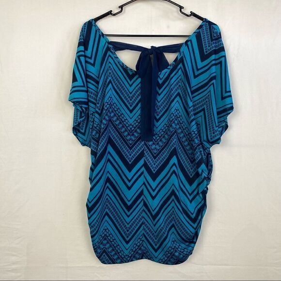 Lavish Plus zig zag striped blouse - Picture 5 of 7